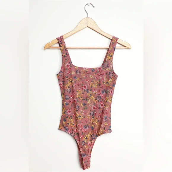 Lulu's Floral Bodysuit in Pink and Cream Floral Mesh - Picture 6 of 8